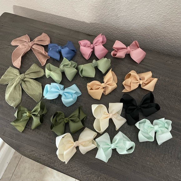 Other - Assorted Color Bow Set for Kids